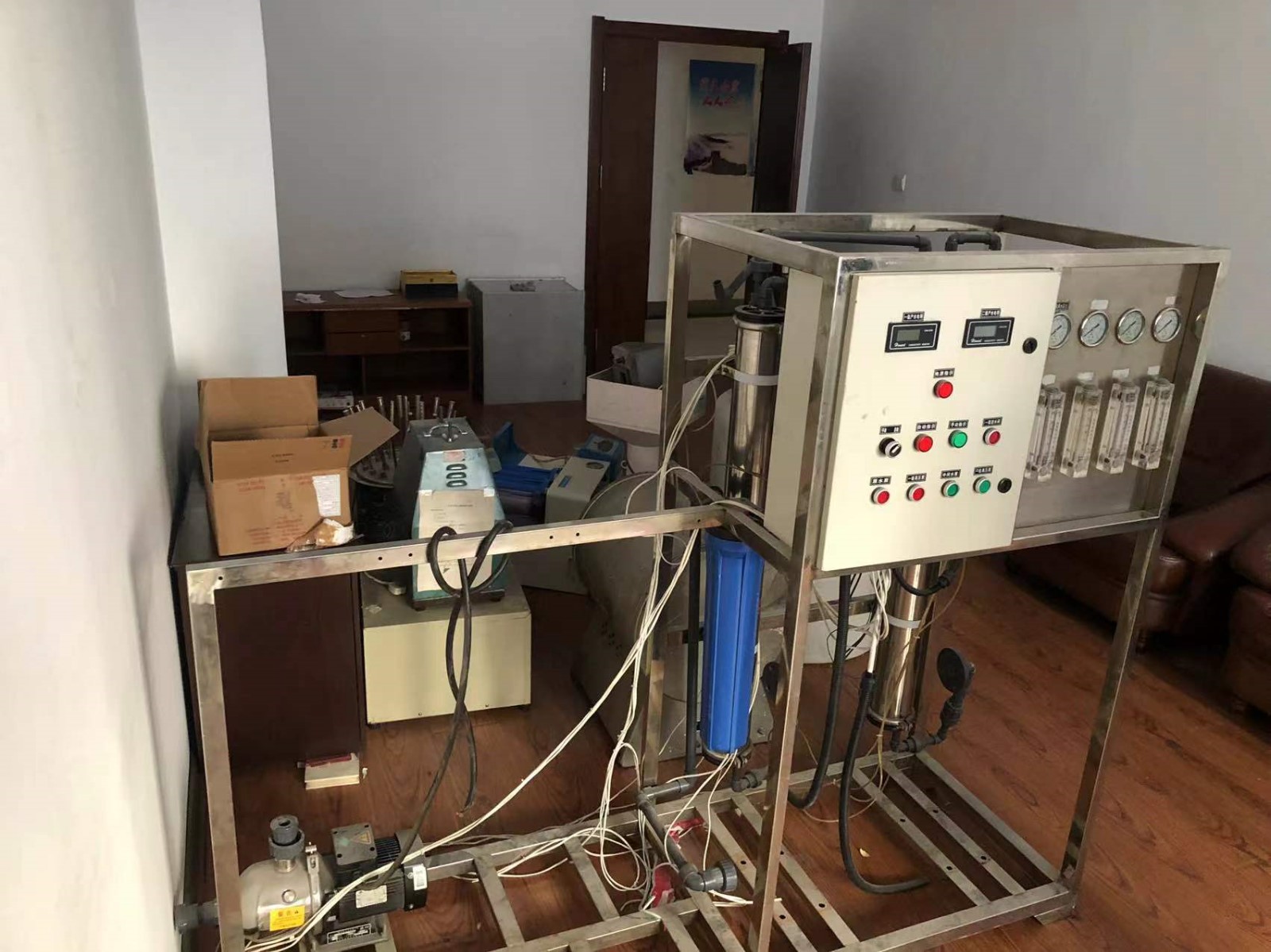 一台报废试验台净水设备仪器转让交易公告