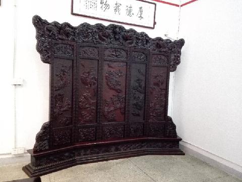 八仙过海玉屏风交易公告