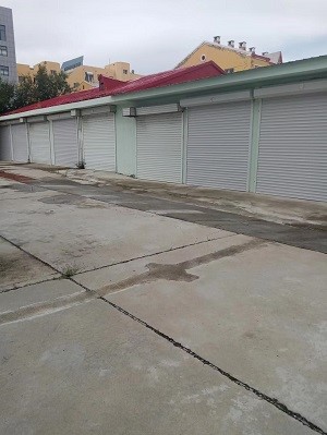 满洲里市经济合作区交易路西京洲贸易公司综合楼房产整体招租交易公告