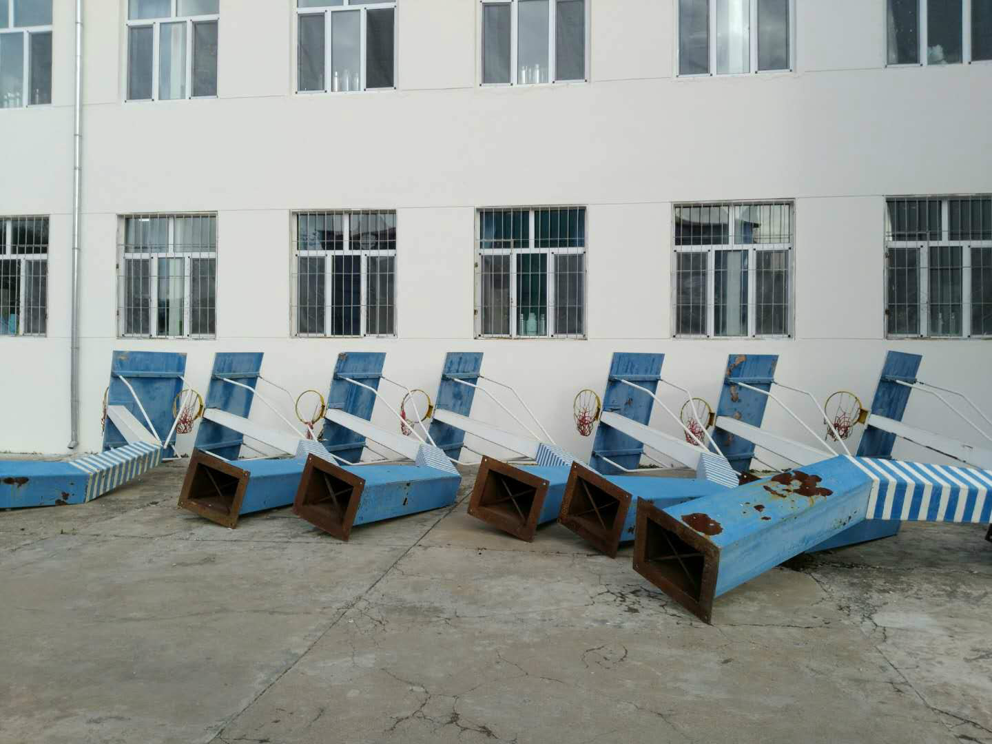 牡丹江医学院一批报废篮球架转让交易公告