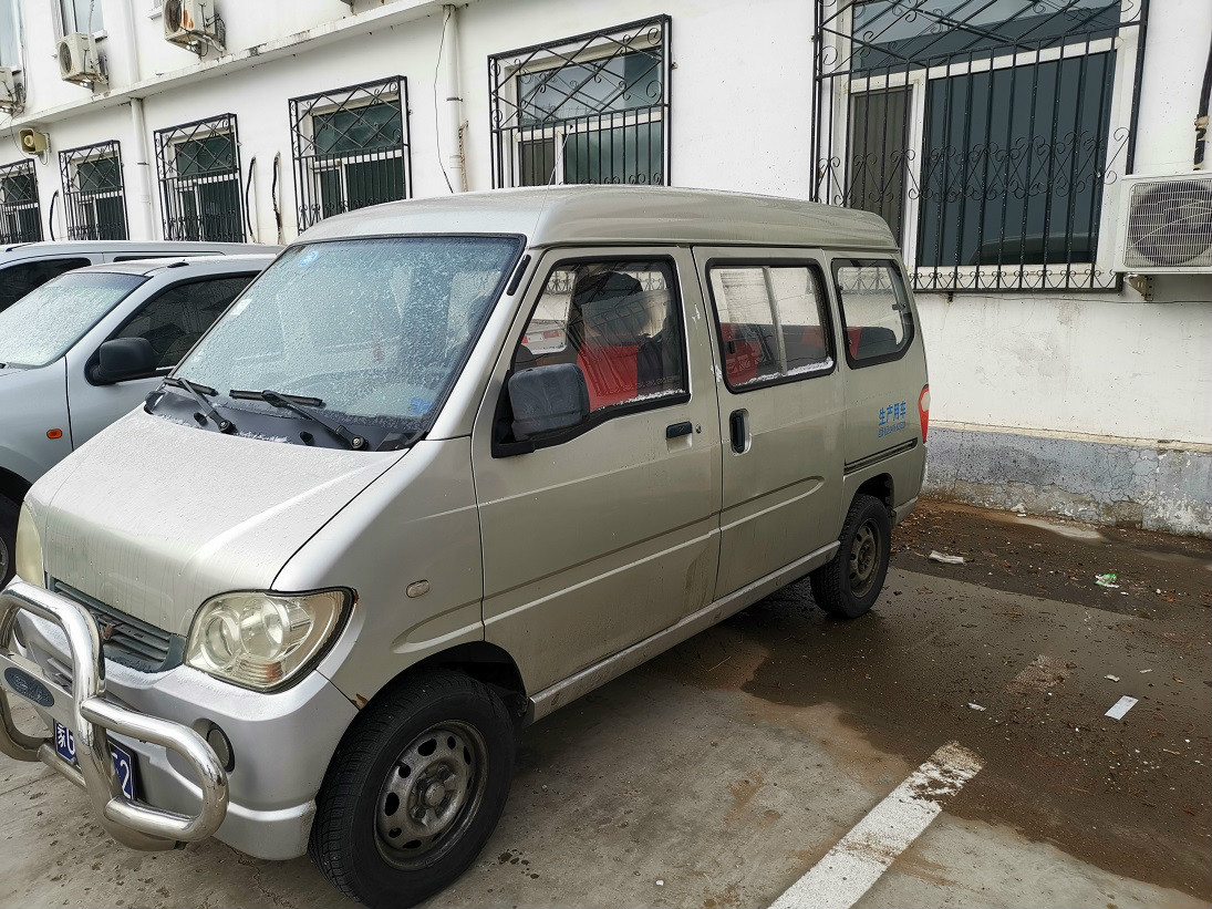 (蒙g79152)五菱牌lzw6376c 小型普通客车 1.