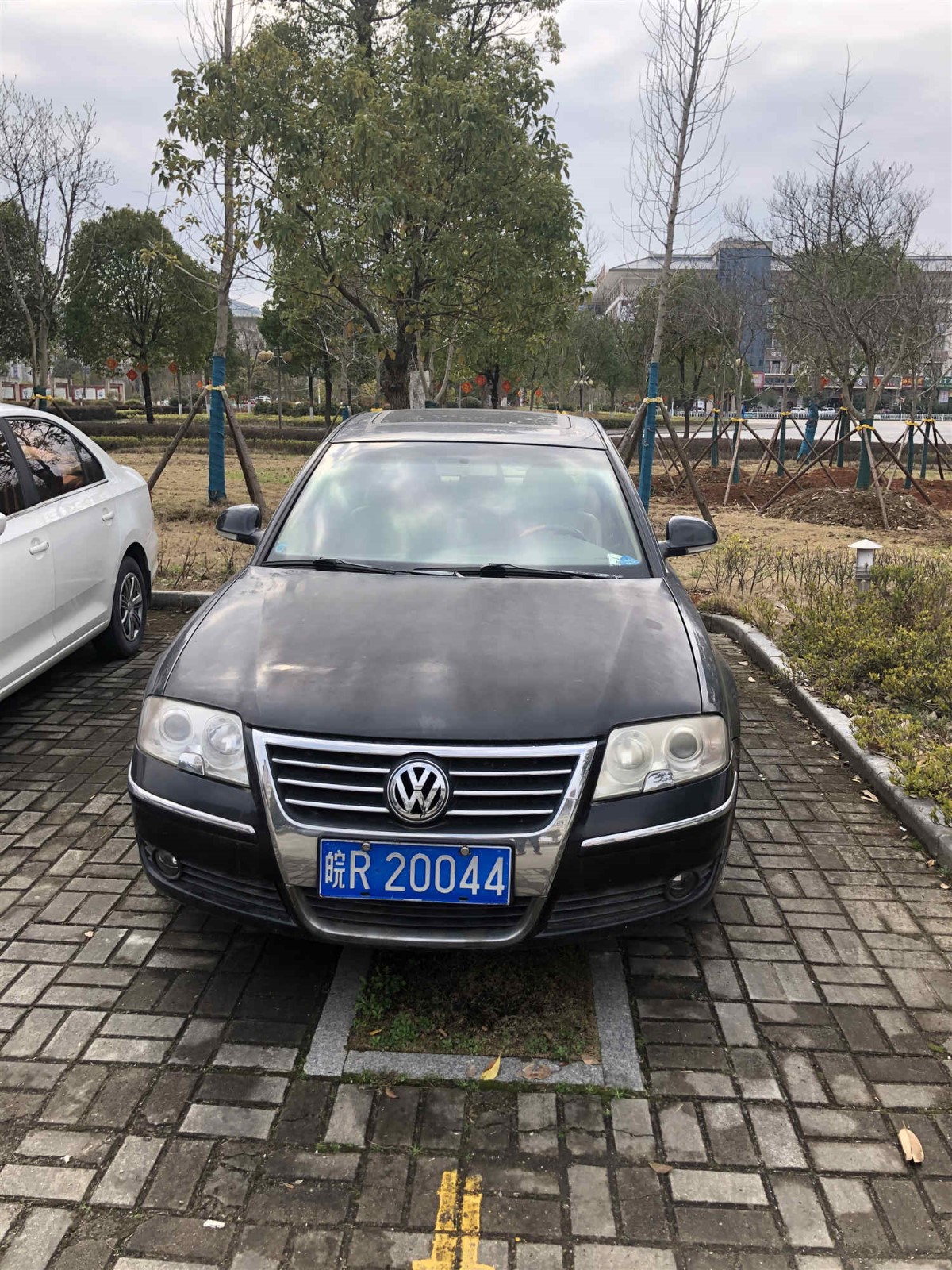 帕萨特牌svw7183mji小型轿车转让公告