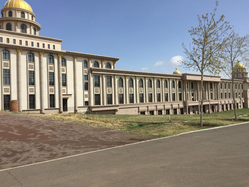 满洲里外交会馆2号,3号馆房产及附属房产整体转让二次交易公告