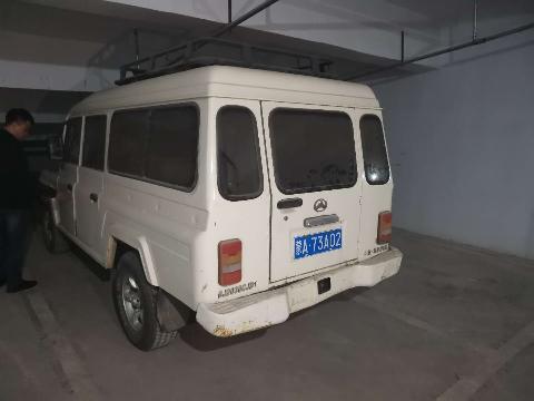 （蒙A73A02）北京牌BJ2030CJD1小型越野客车2.0（内蒙古地矿建设工程公司）交易公告