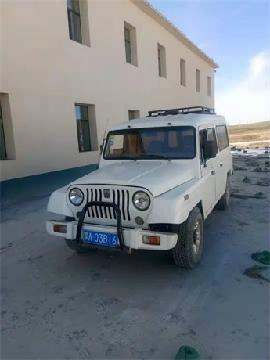 （蒙A03B16）北京牌BJ2030CJB1小型普通客车2.0L(内蒙古地矿建设工程)交易公告