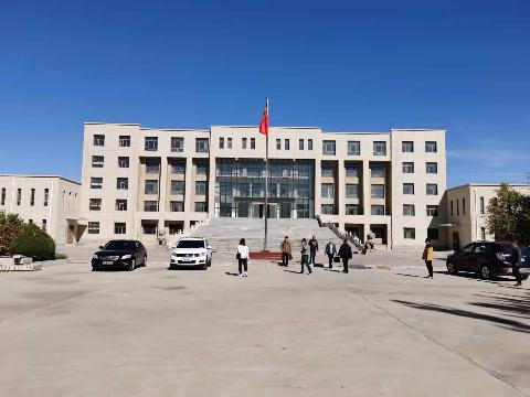 呼和浩特市托克托县人民法院原审判办公大楼1-5层办公房地产招租（年租金底价301915元，租期3年）第二后勤服务中心交易公告