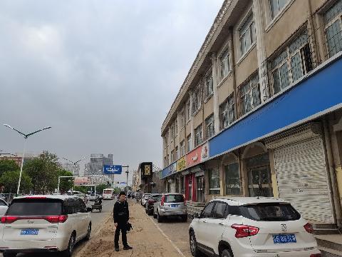 包头市昆区白云路综合楼4号底店转让(包头南郊联社)交易公告