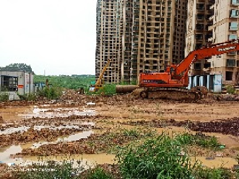 屯里猪场回建职工安置住宅楼在建工程转让项目交易公告