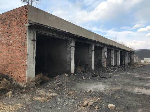 鸡西矿业集团滴道办事处运输公司楼、车库等5项房地产转让交易公告