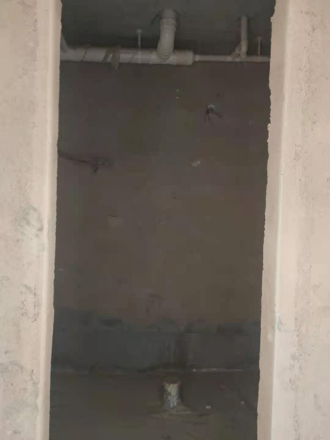 乌兰察布市察哈尔右翼中旗中景豪庭商住小区2B号楼3单元3楼东户房产转让交易公告