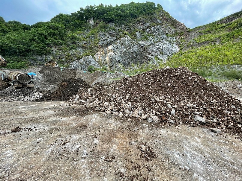 池州金桥投资集团有限公司关于贵池区峡川石灰石有限公司矿山闭坑治理工程产生的剩余土石料转让公告