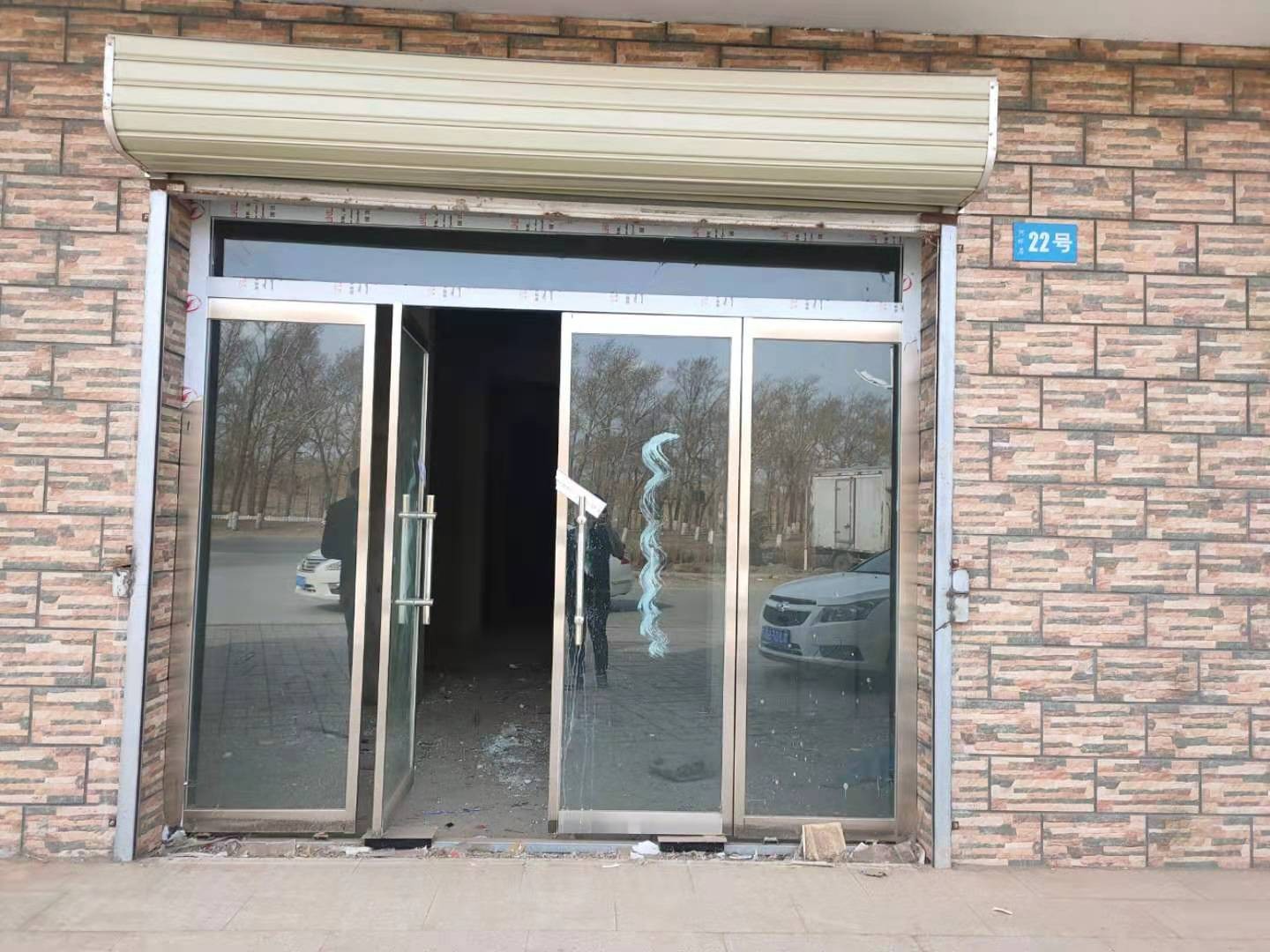 乌兰察布市察哈尔右翼中旗河畔居商住小区22号门脸房房产转让交易公告