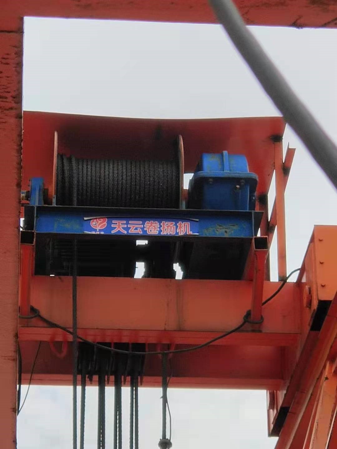 两台MG40/5-36型号门式起重机转让交易公告