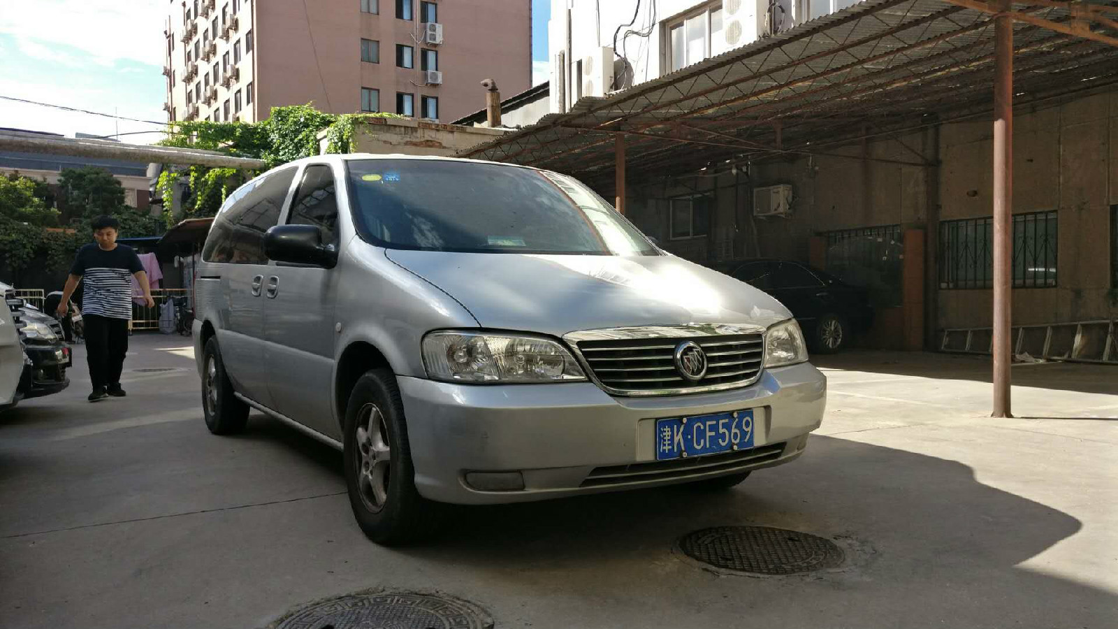 津KCF569别克牌SGM6515ATA小型普通客车