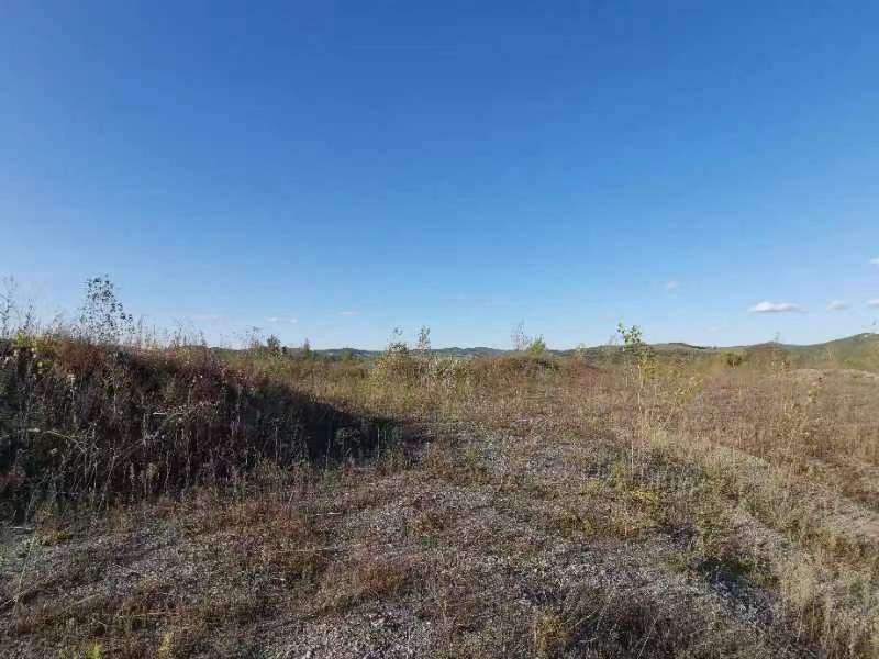 哈达岗煤矿原一监区废弃井口废料堆场地出租交易公告
