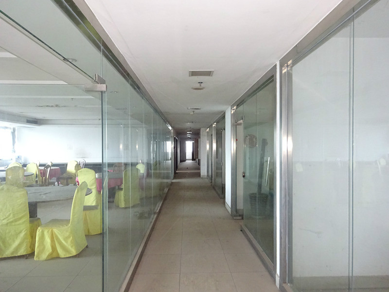 广西北部湾银行股份有限公司持有的南宁市兴宁区人民中路 4 号银兴大厦主楼部分及附楼部分合计15673.27 ㎡房地产及关东路1 号4326.54 ㎡半地下层车库等资产整体转让项目交易公告