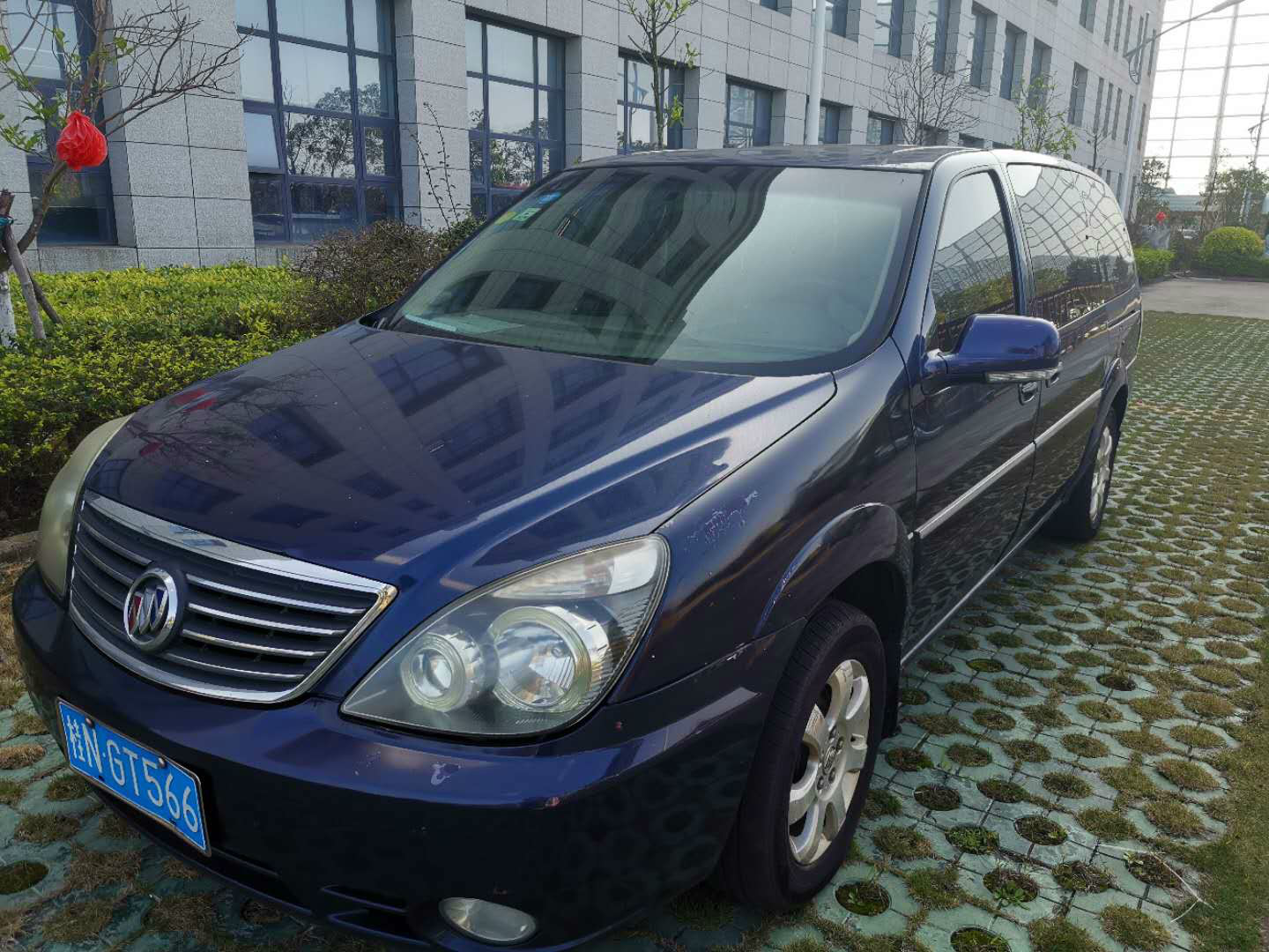 别克sgm6527at别克sgm7207tata等2辆机动车转让项目交易公告