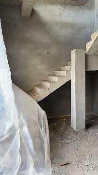 锡林浩特市华新小区9号楼1楼商铺由东往西第10间和第11间房产打包招租（年租金24600元，租期3年）交易公告