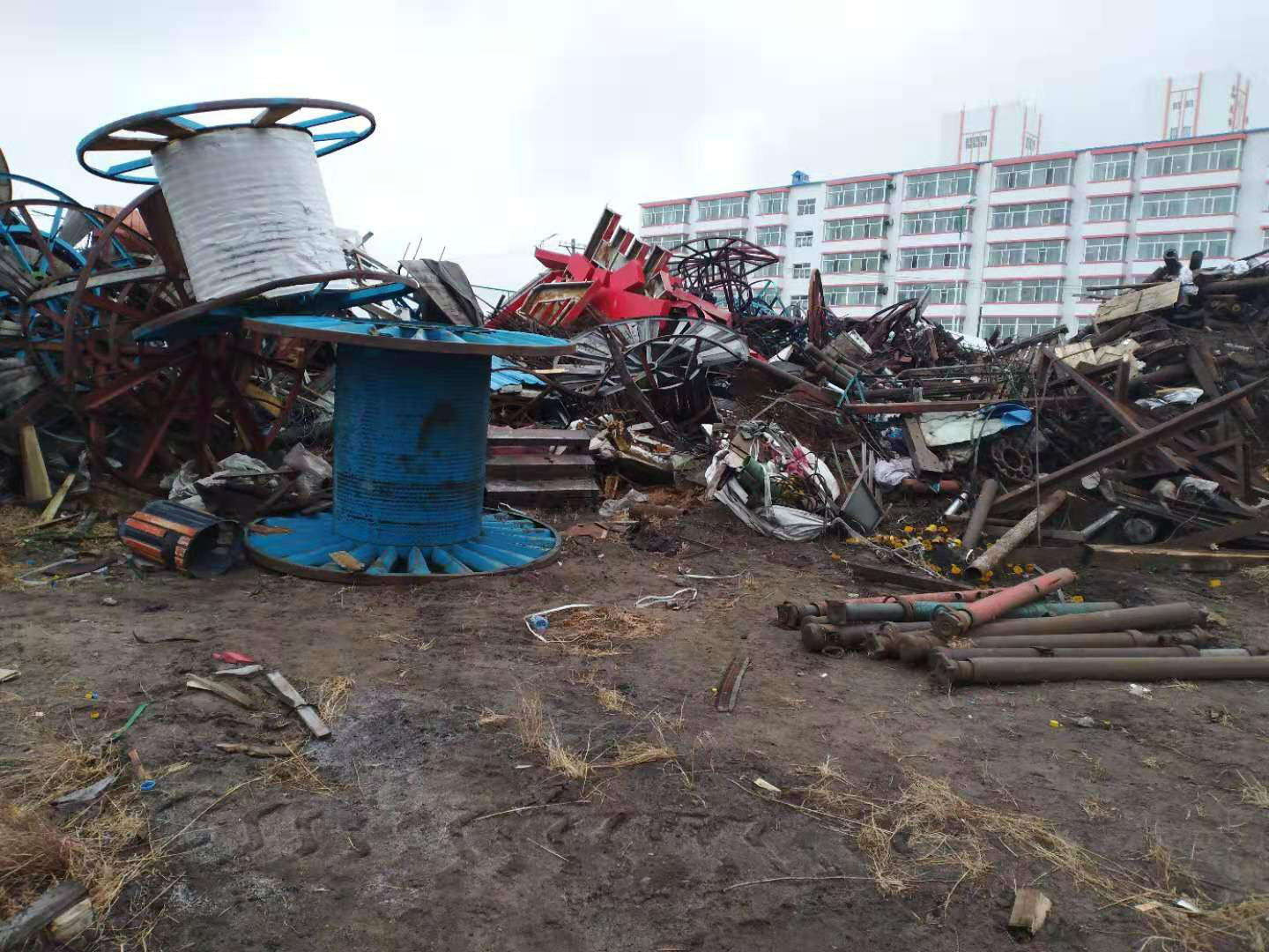约100吨废旧钢铁转让（敏东一矿）交易公告