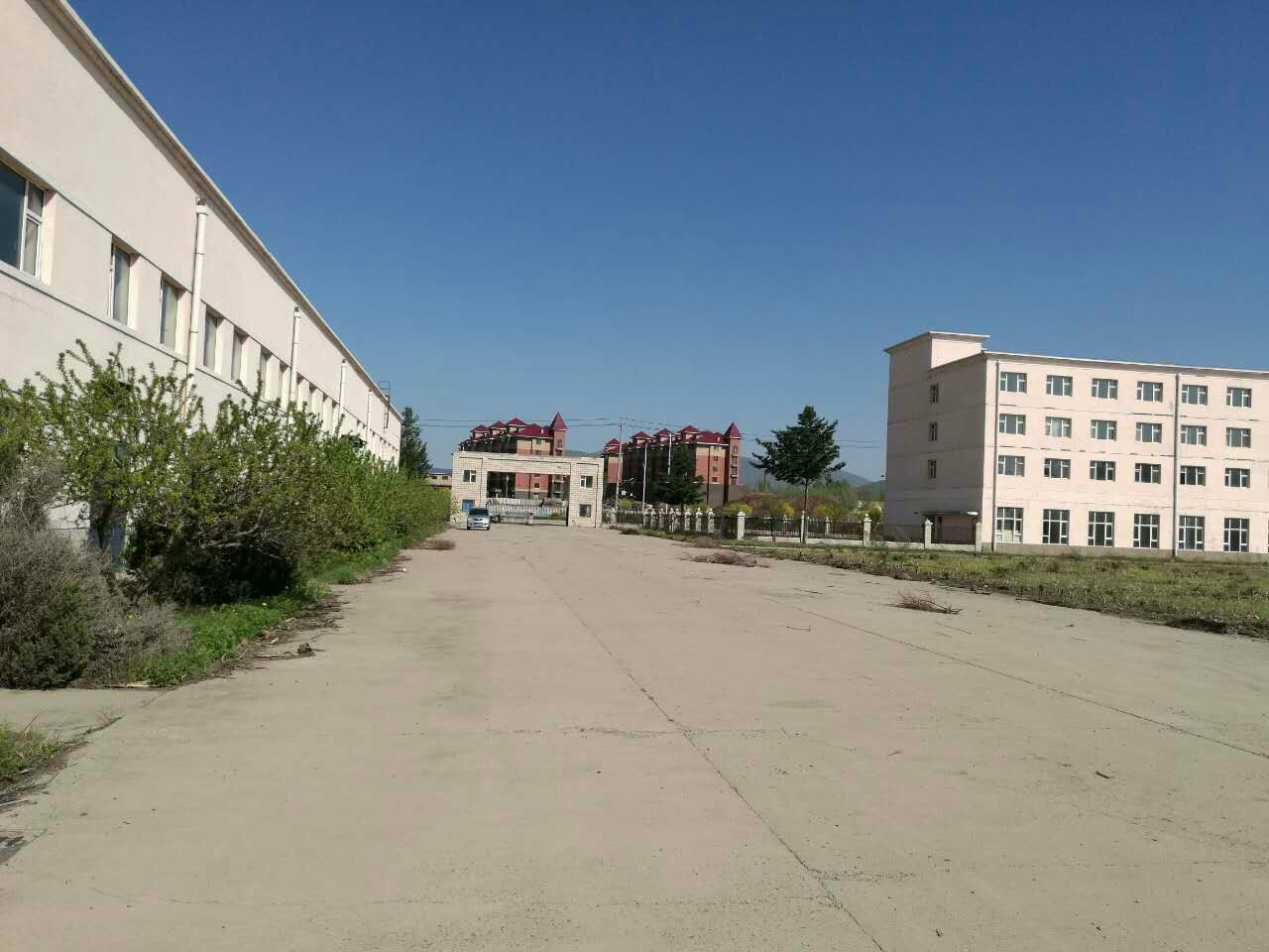 吉林省永吉经济开发区上海街008号地面附着房屋建（构）筑物、管道及沟槽、机器设备、对应土地使用权（整体转让）项目交易公告