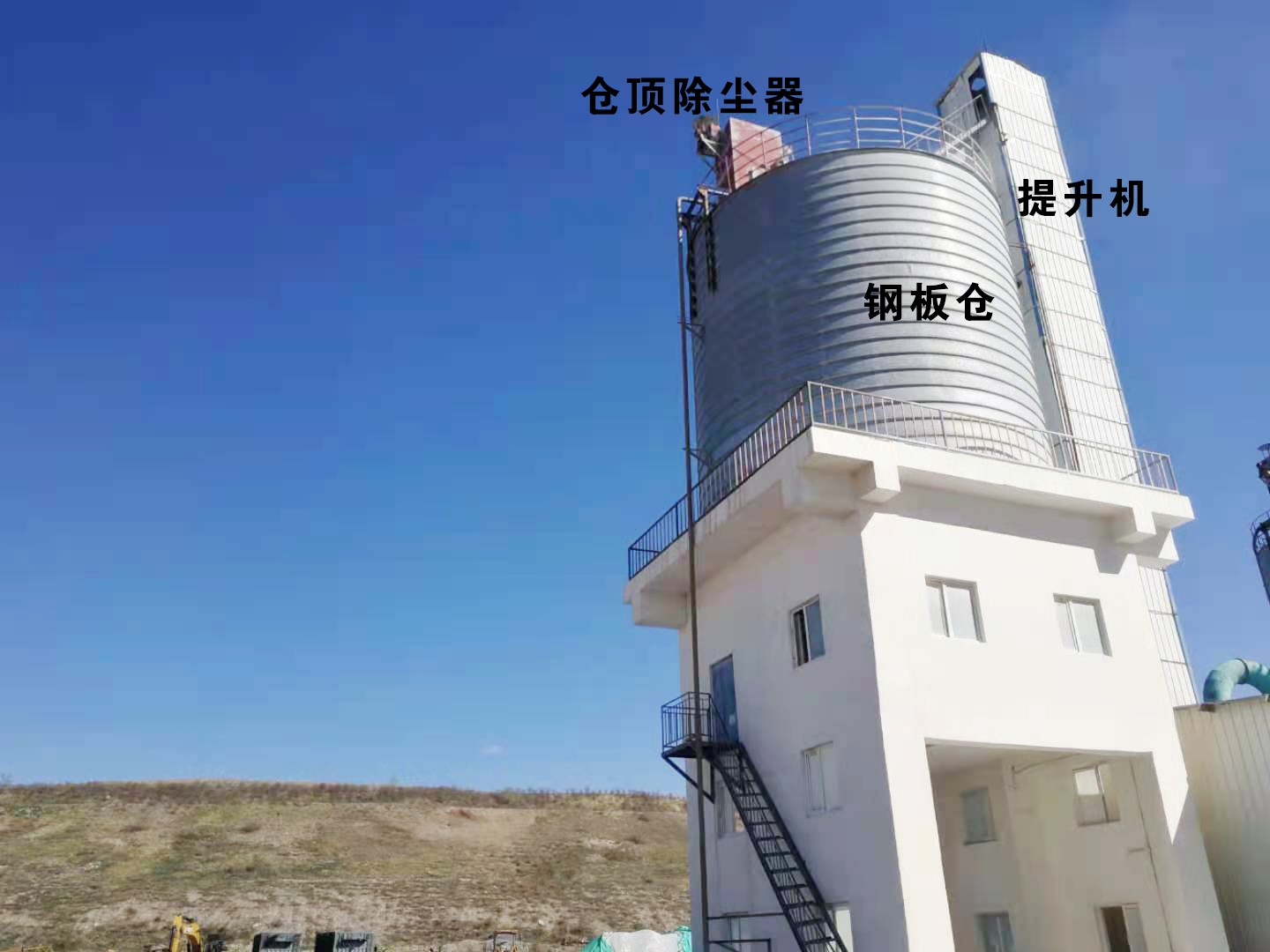 霍林郭勒市工业园区铝工业园A区北路西段石灰石粉磨生产线、机器设备、土地使用权、地上房产建筑物及机动车整体招租（年租金底价410796元，租期3年）