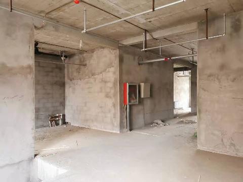 锡林浩特市华新小区10号楼1楼商铺由东往西第5间房产招租（年租金19000元，租期3年）交易公告