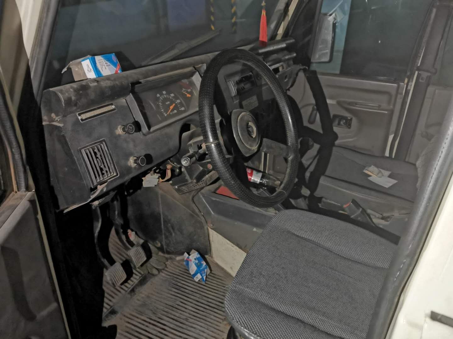 （蒙A73A51）北京牌BJ2030CJD1小型越野客车2.0（内蒙古地矿建设工程公司）交易公告