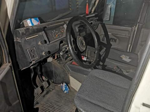 （蒙A73A51）北京牌BJ2030CJD1小型越野客车2.0（内蒙古地矿建设工程公司）交易公告
