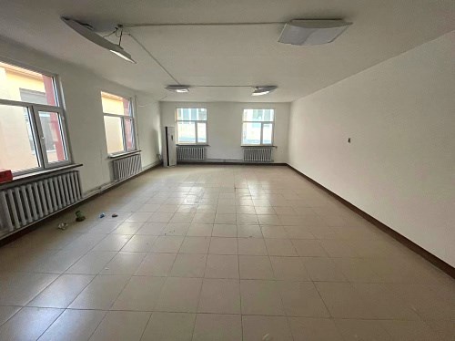 呼和浩特市新城区东护城河南街计委宿舍院内2层办公房地产招租（原老干部活动室,年租金底价120450元，租期3年）第二后勤服务中心交易公告