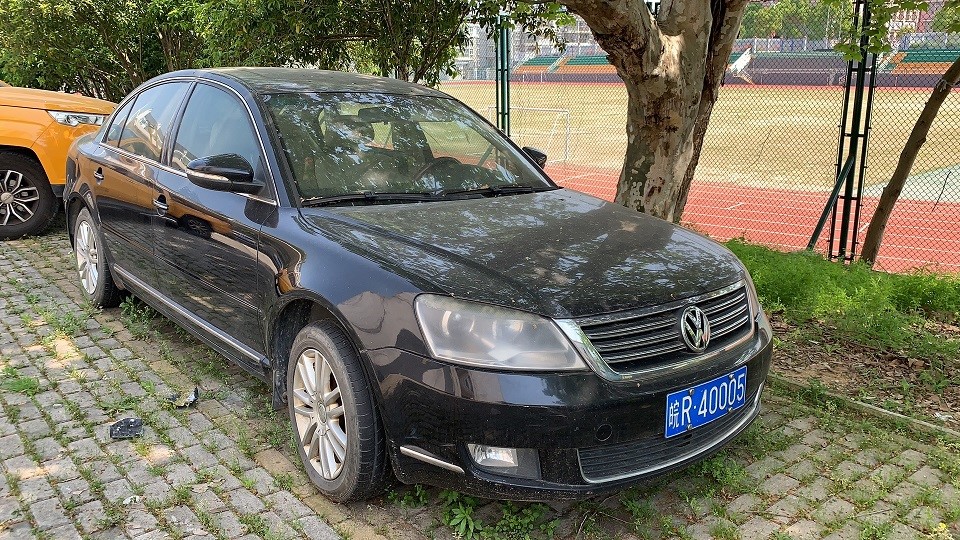 帕萨特牌svw7183sjd小型轿车转让公告