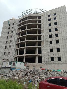 “上海杨园综合商场文化中心”在建工程14.8%权益份额转让项目交易公告