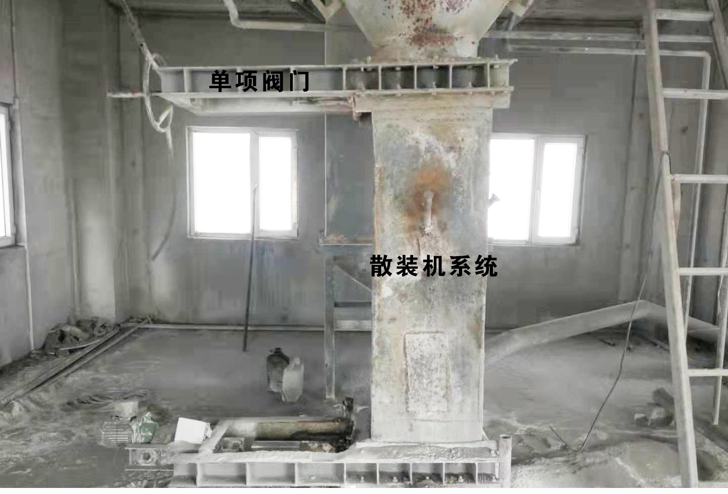霍林郭勒市工业园区铝工业园A区北路西段石灰石粉磨生产线、机器设备、土地使用权、地上房产建筑物及机动车整体招租（年租金底价410796元，租期3年）