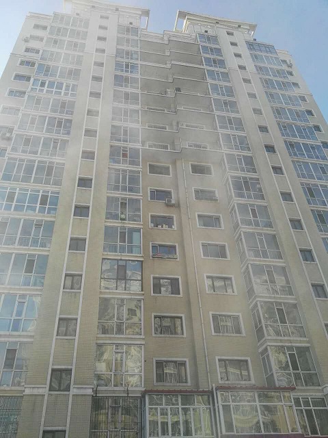 哈尔滨信恒现代城富园H栋1单元8层1号住宅交易公告
