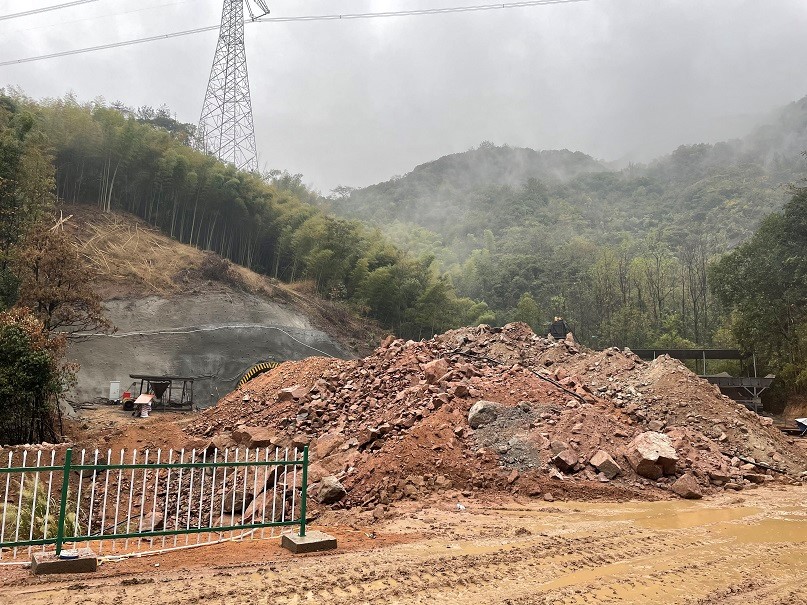 池州金桥投资集团有限公司关于贵池区公共矿产品运输廊道建设项目产生的部分隧道弃渣转让公告