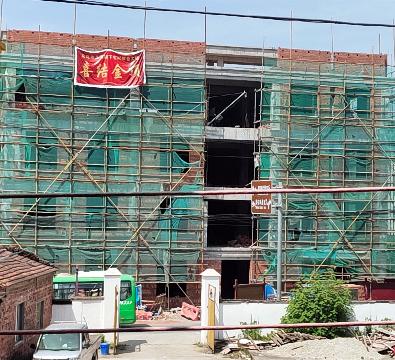 上溪镇下宅村综合楼招租