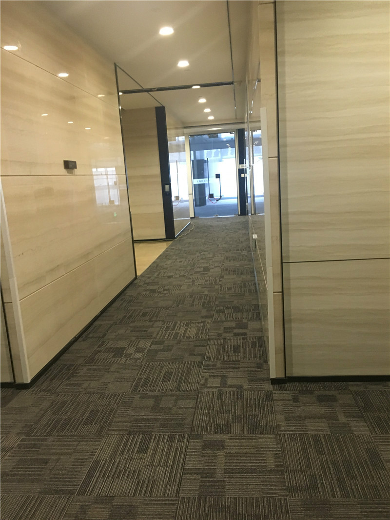 上海绿地虹桥世界中心L3座9层5间办公楼房产转让交易公告