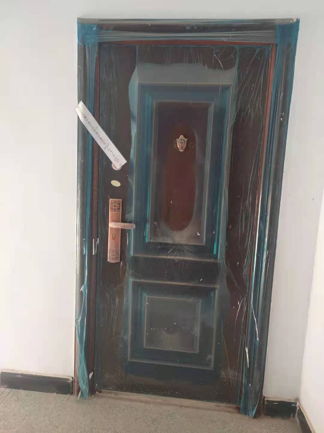 乌兰察布市察哈尔右翼中旗中景豪庭商住小区2B号楼3单元3楼西户房产转让交易公告