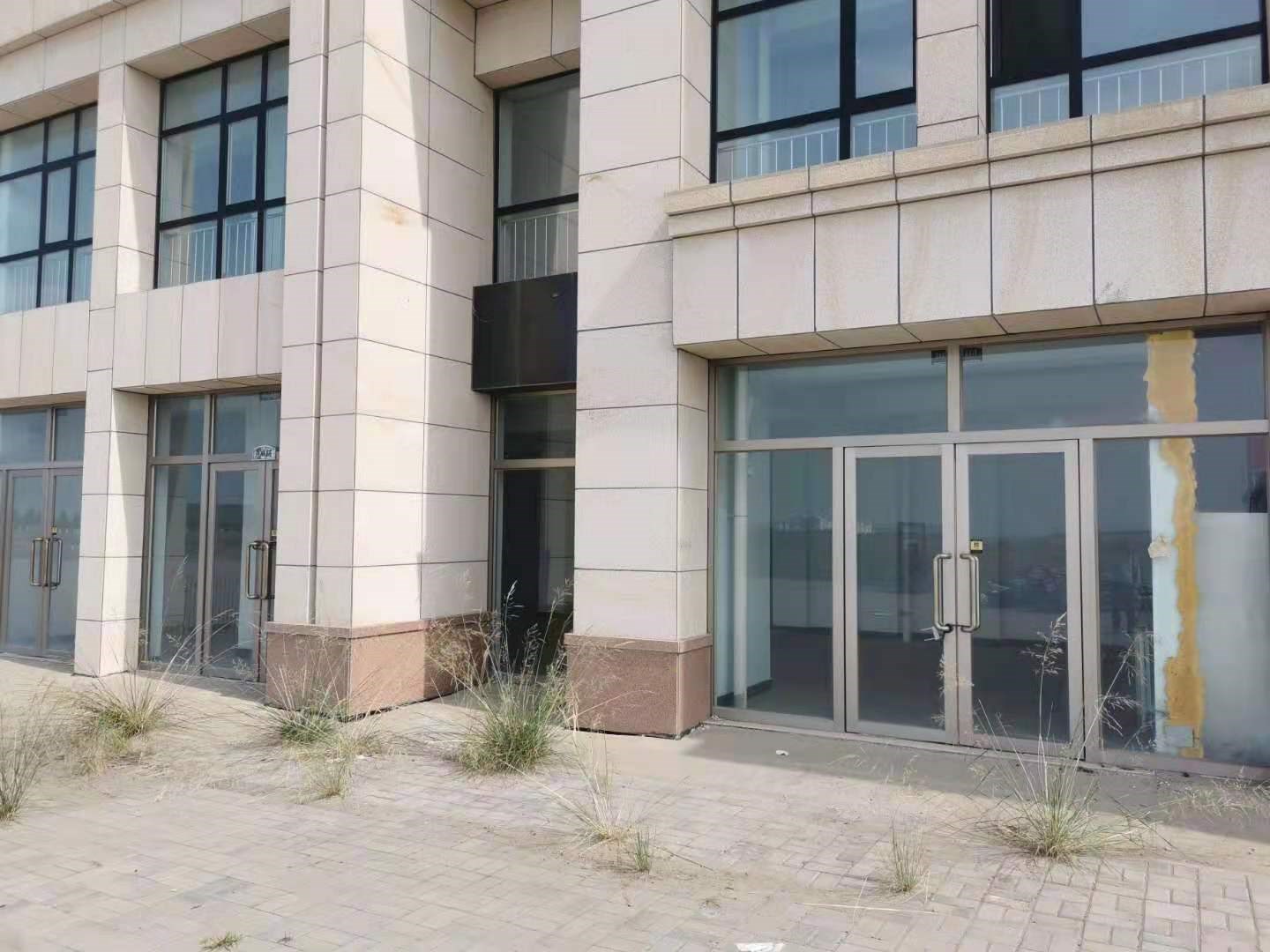 锡林浩特市宝办伊利勒特社区胜利嘉园北区（1号楼1单元（8间）+1号楼12号商铺）房产转让交易公告