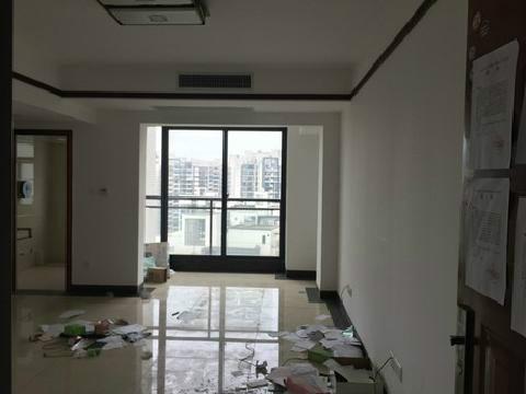 桂林市永福县苏桥镇东西大道5594.9㎡（约8.39亩）土地及6236.27㎡房屋等3处资产分别转让项目交易公告