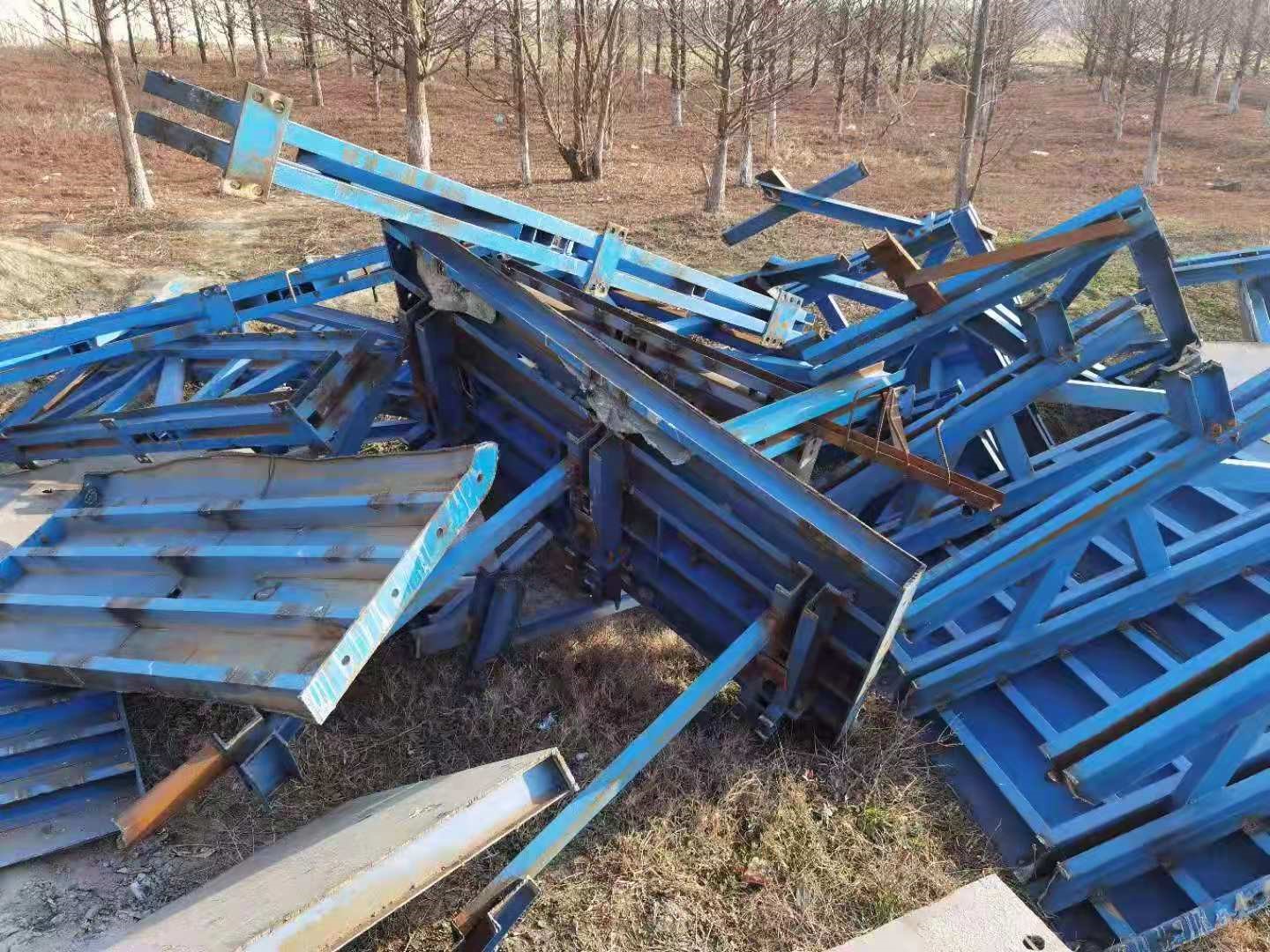 中铁三局集团有限公司运输工程分公司废旧物资处置(南沿江项目部钢模板、型钢)交易公告
