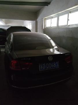 标的3：（苏DD0683)大众1.8L轿车拍卖公告