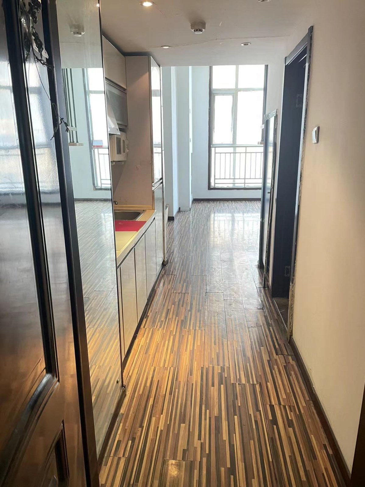 呼和浩特市赛罕区乌兰察布东街园艺新家园101号楼16016号房产转让交易公告