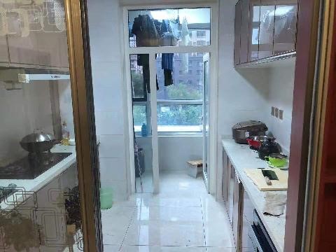 哈尔滨市道里区群力第一大道 1366号观江国际3栋2单元3层1号住宅及家具家电转让项目交易公告