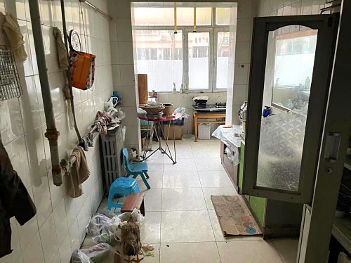 呼和浩特市新城区东护城河南街计委宿舍院内166㎡住房招租（年租金底价38778元，租期3年）第二后勤服务中心交易公告