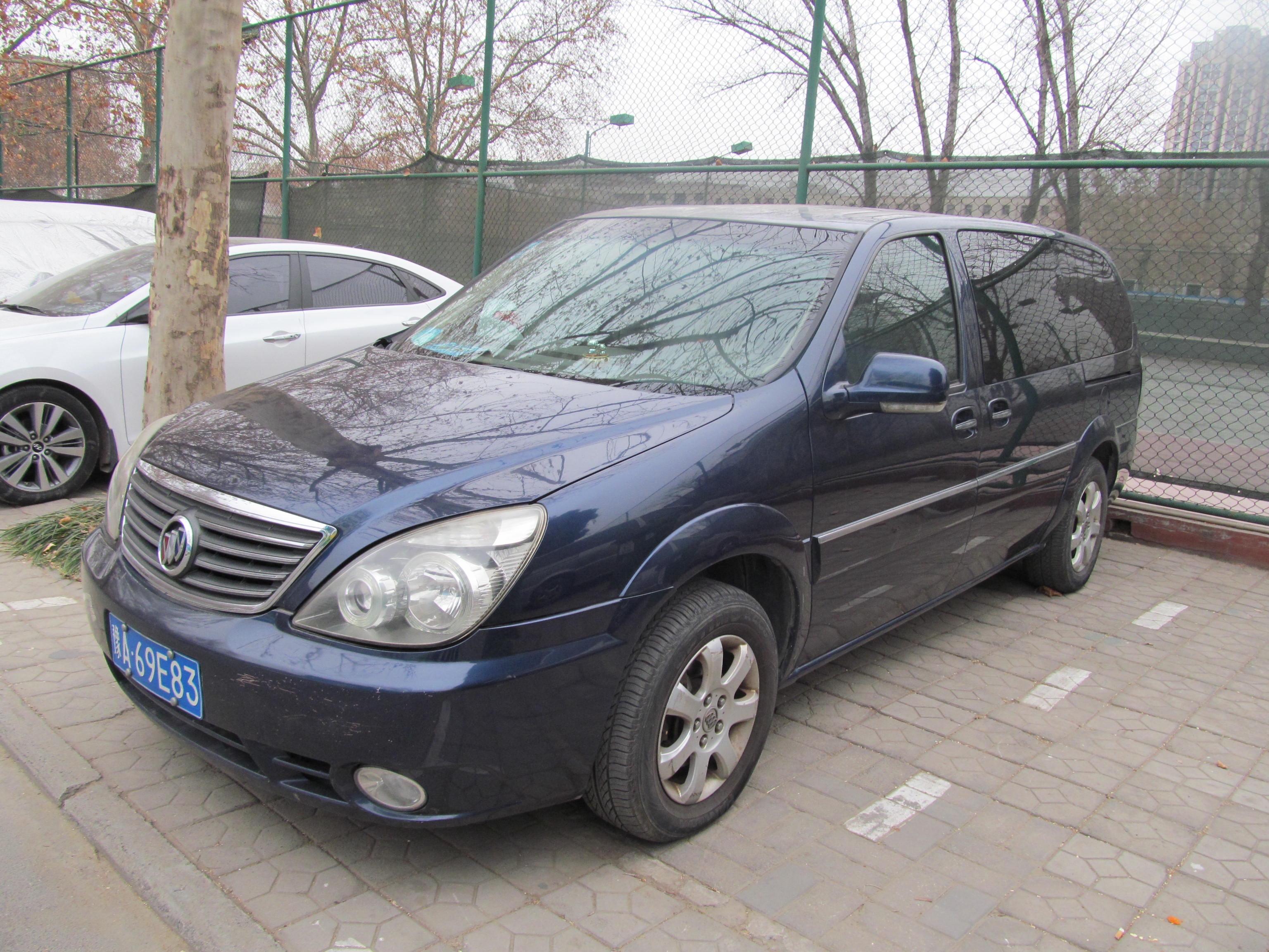 河南农大桃李园大酒店有限公司别克牌sgm6527at豫a69e83一台二次公告