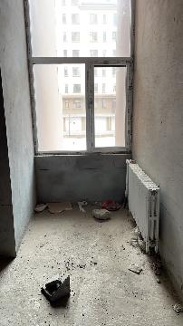 锡林浩特市华新小区9号楼1楼商铺由东往西第6间房产招租（年租金13800元，租期3年）交易公告