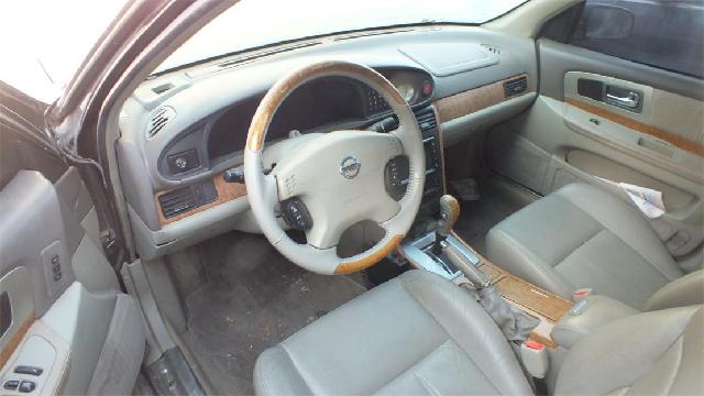 蒙aa5830风神牌eq7200d轿车 2.0(公务车)交易公告