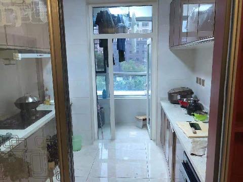 哈尔滨市道里区群力第一大道 1366号观江国际3栋2单元3层1号住宅及家具家电转让项目交易公告