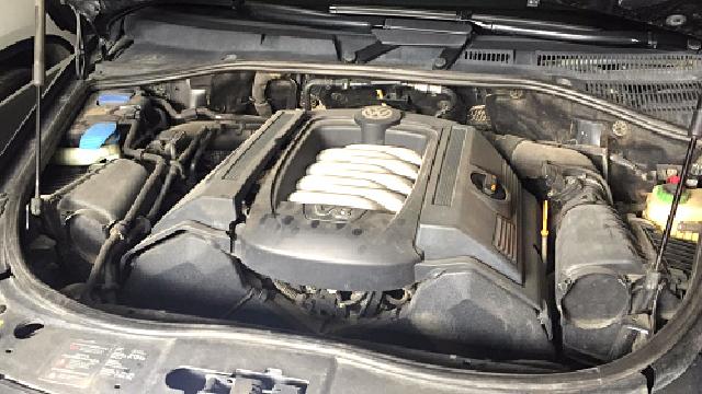 （蒙AB1888）大众途锐小型越野客车4.2（地矿科技）交易公告