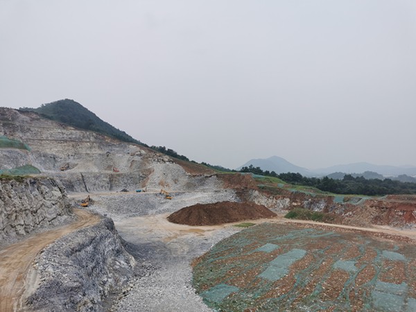 池州市罗峰矿业有限公司矿区内8.29万吨建筑石料用灰岩矿石资源转让公告